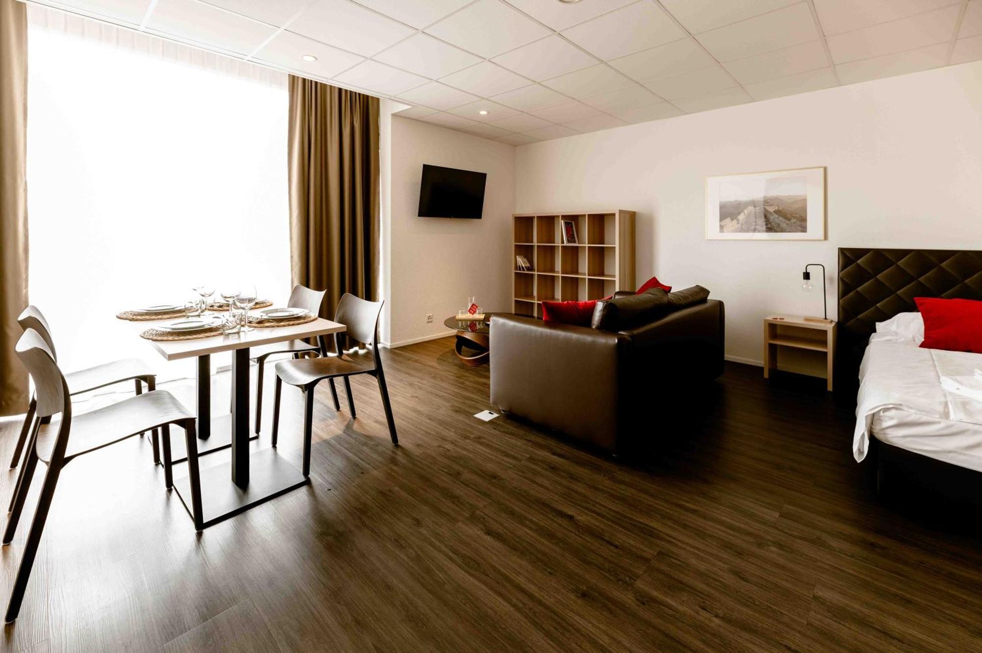 Los Lorentes Apartments Bern Airport Belp Εξωτερικό φωτογραφία